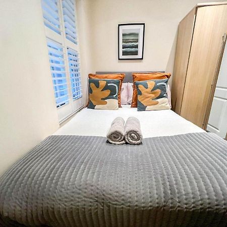 3 Bedroom Apartment With Private Terrace In Pimlico, Westminster, Victoria Londres Exterior foto