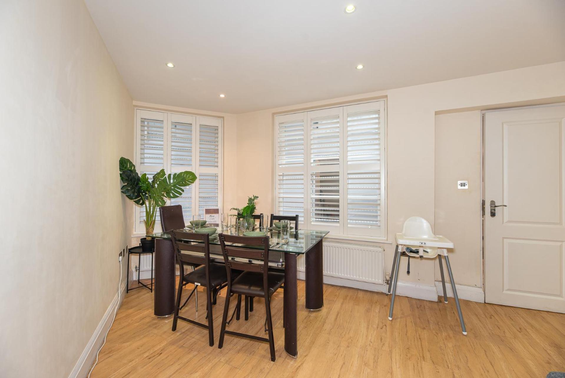 3 Bedroom Apartment With Private Terrace In Pimlico, Westminster, Victoria Londres Exterior foto