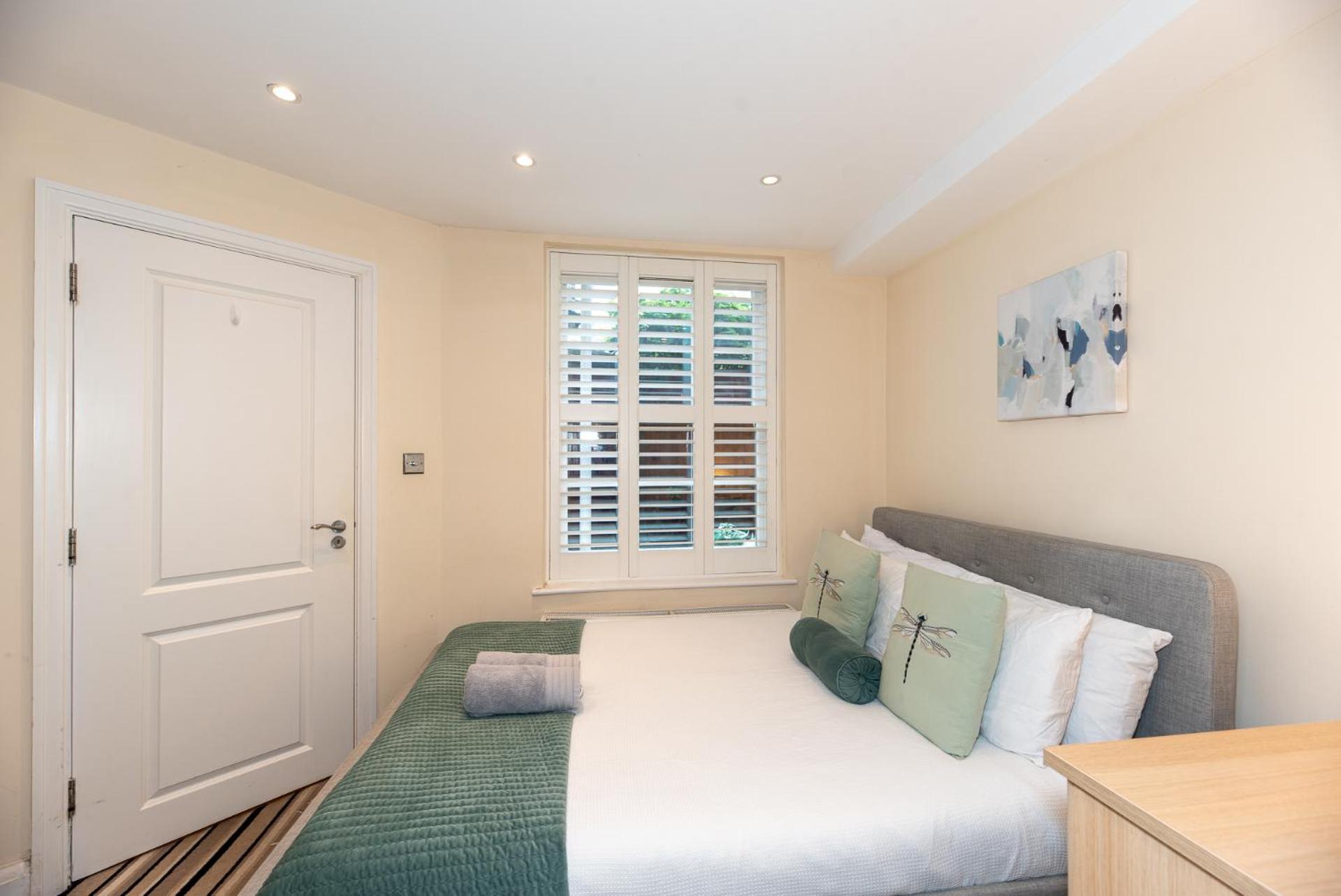 3 Bedroom Apartment With Private Terrace In Pimlico, Westminster, Victoria Londres Exterior foto