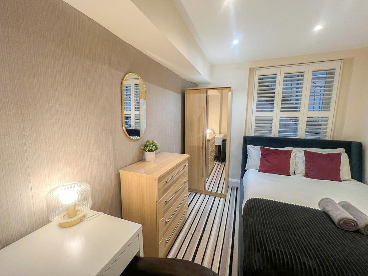3 Bedroom Apartment With Private Terrace In Pimlico, Westminster, Victoria Londres Exterior foto