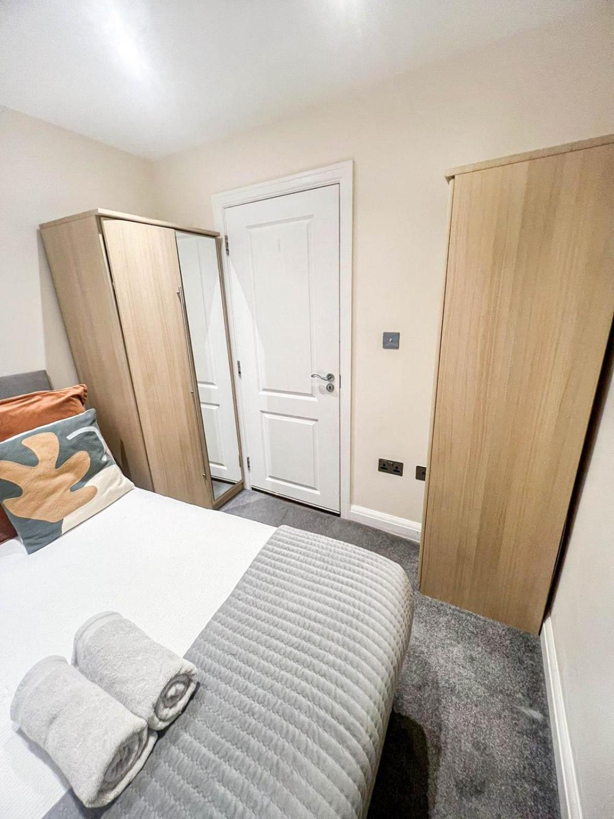3 Bedroom Apartment With Private Terrace In Pimlico, Westminster, Victoria Londres Exterior foto