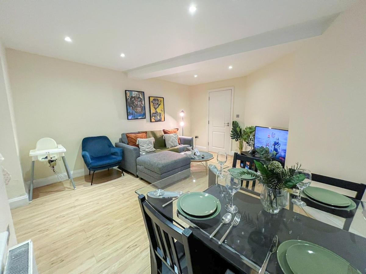 3 Bedroom Apartment With Private Terrace In Pimlico, Westminster, Victoria Londres Exterior foto